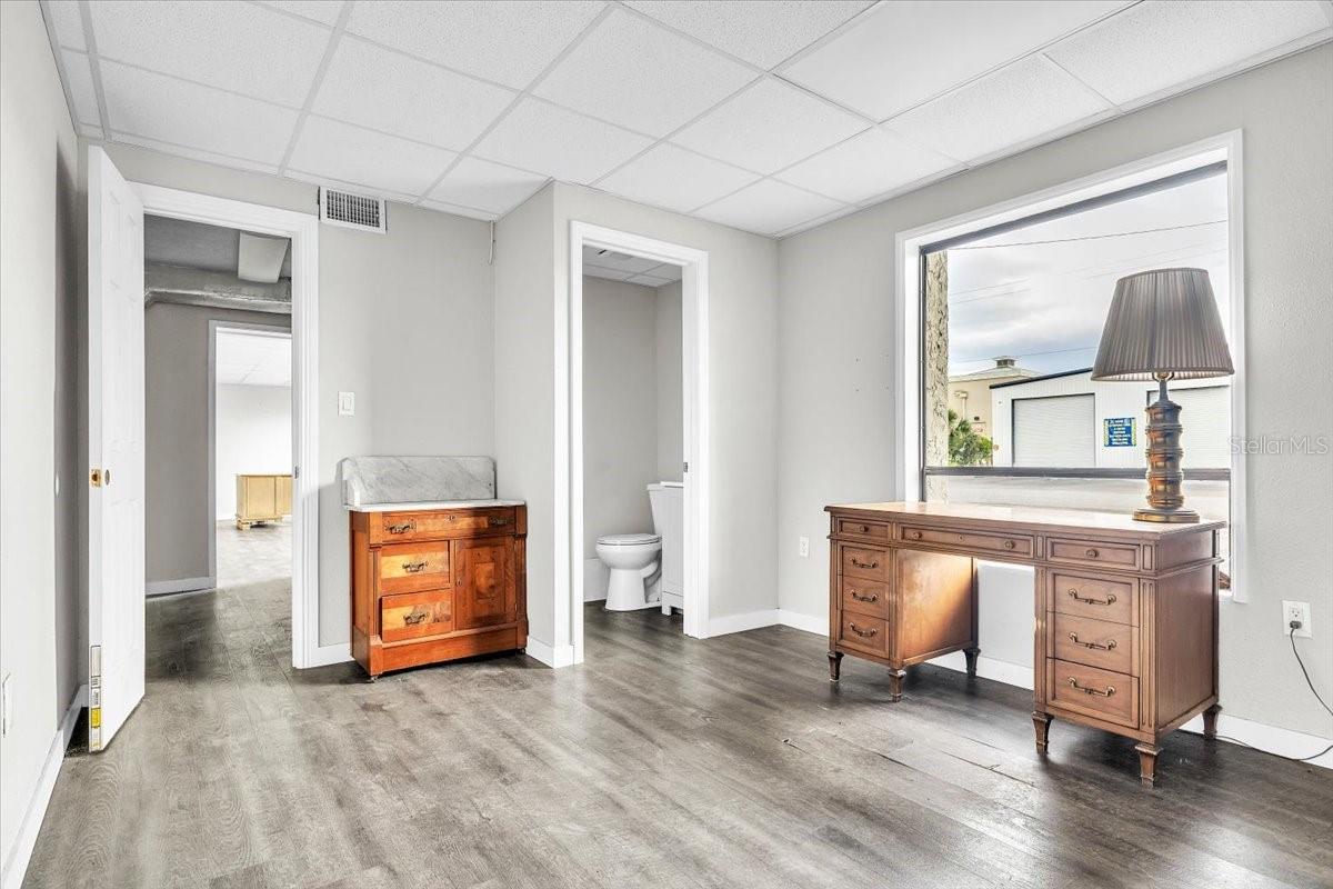 HARBOR EXECUTIVE PARK - Commercial Sale