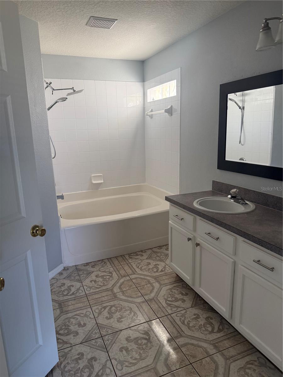 MARISOL PH 4 - Residential Lease