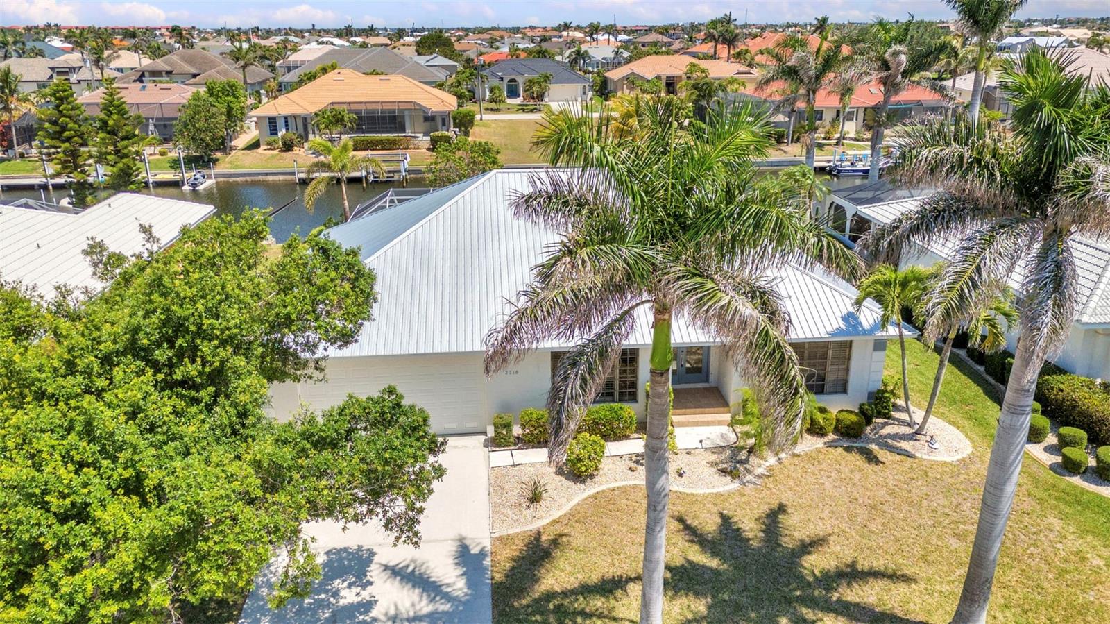 2718 SAINT THOMAS DRIVE
