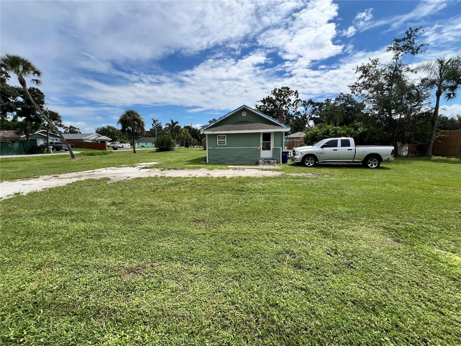 4223 SAWYER ROAD