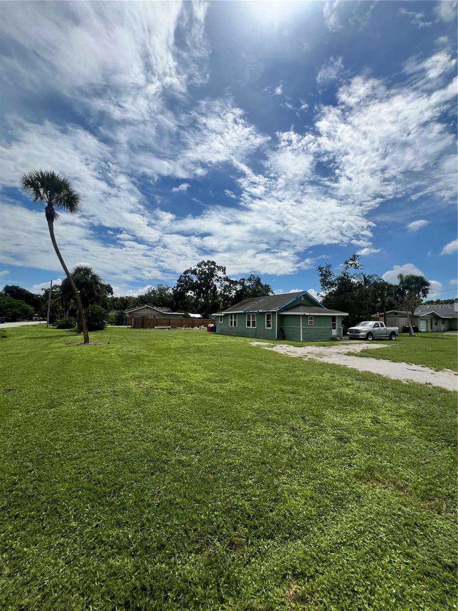 4223 SAWYER ROAD