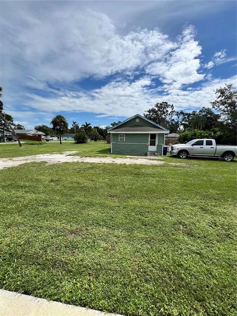 Photo of 4223 Sawyer Road, Sarasota, FL 34233 (MLS # A4665001)