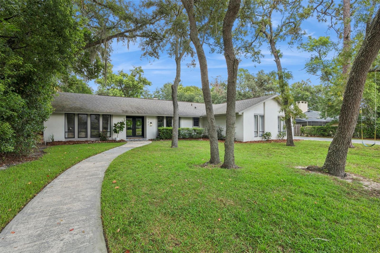 102 STONEBRIDGE DRIVE