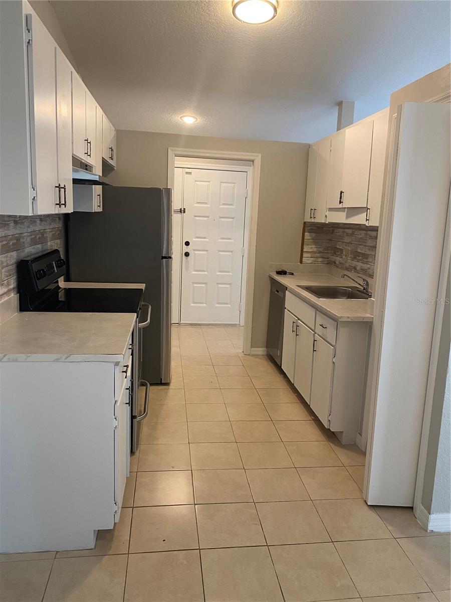 SPRING HILL - Residential Lease