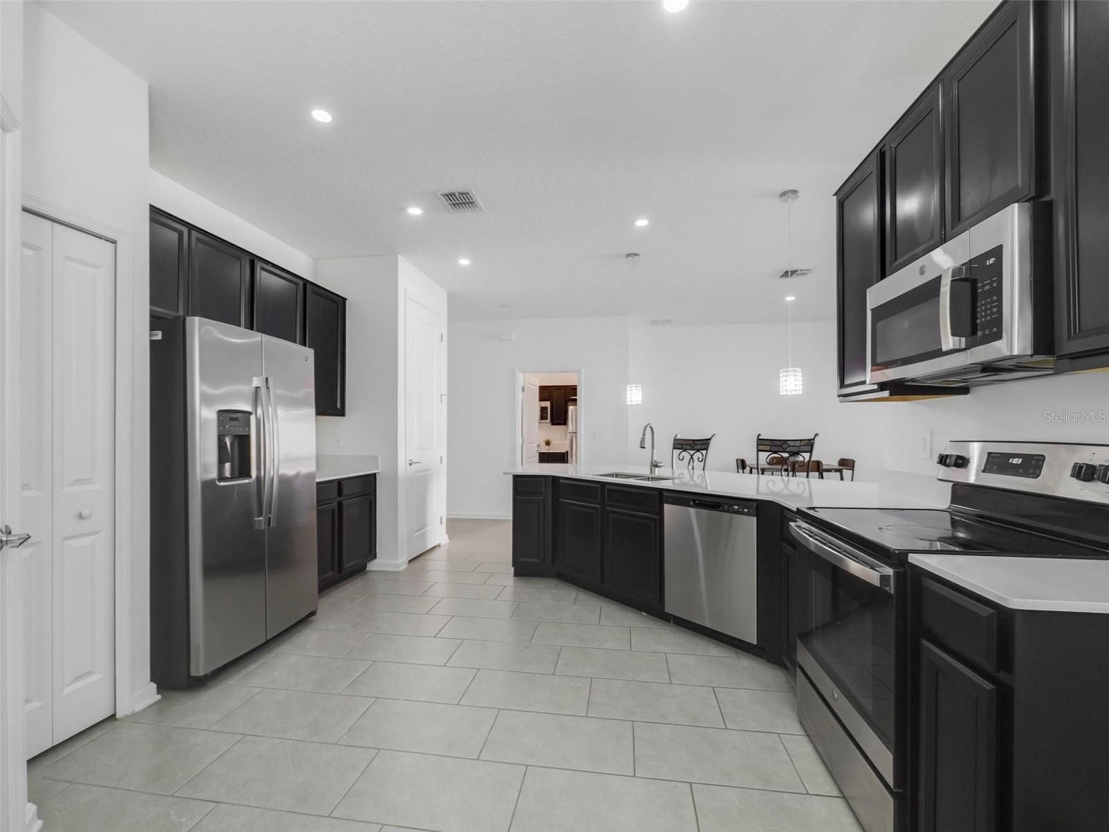 737 CITRUS RESERVE BOULEVARD