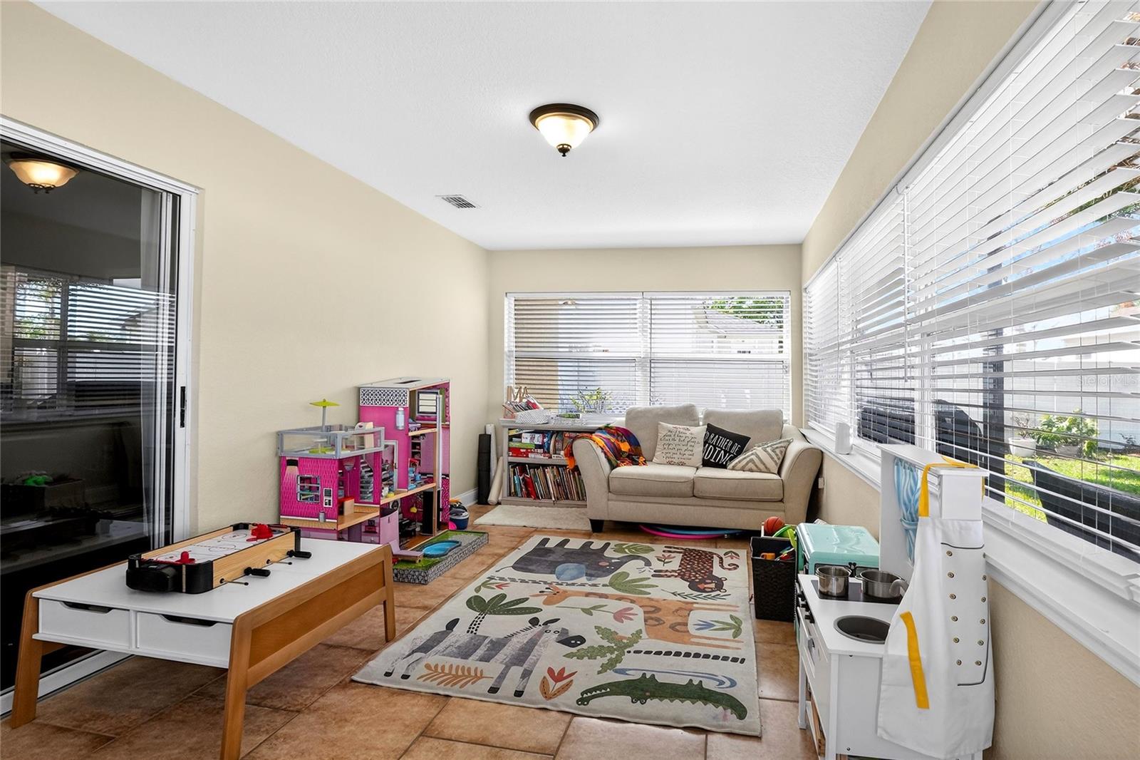 SUMMERWOOD - Residential