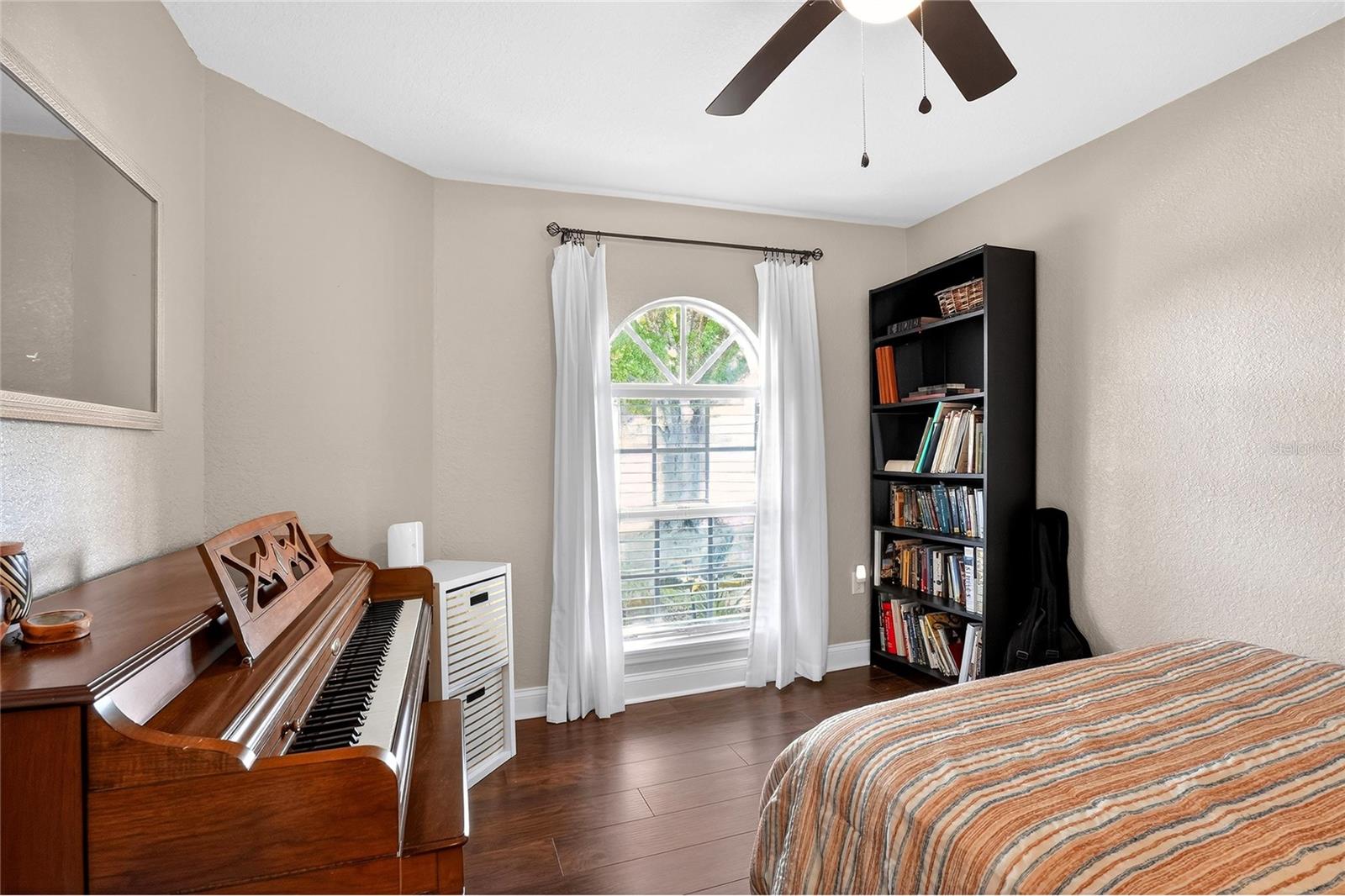 SUMMERWOOD - Residential