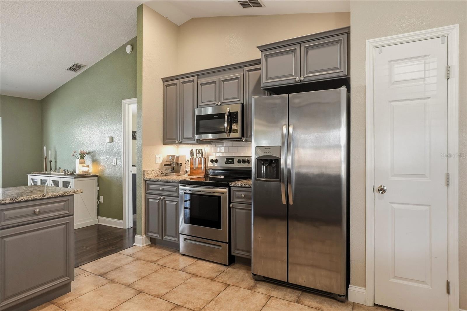 SUMMERWOOD - Residential