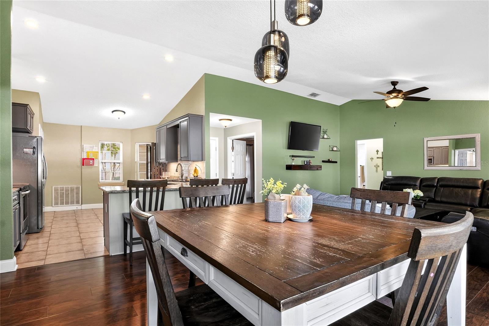 SUMMERWOOD - Residential