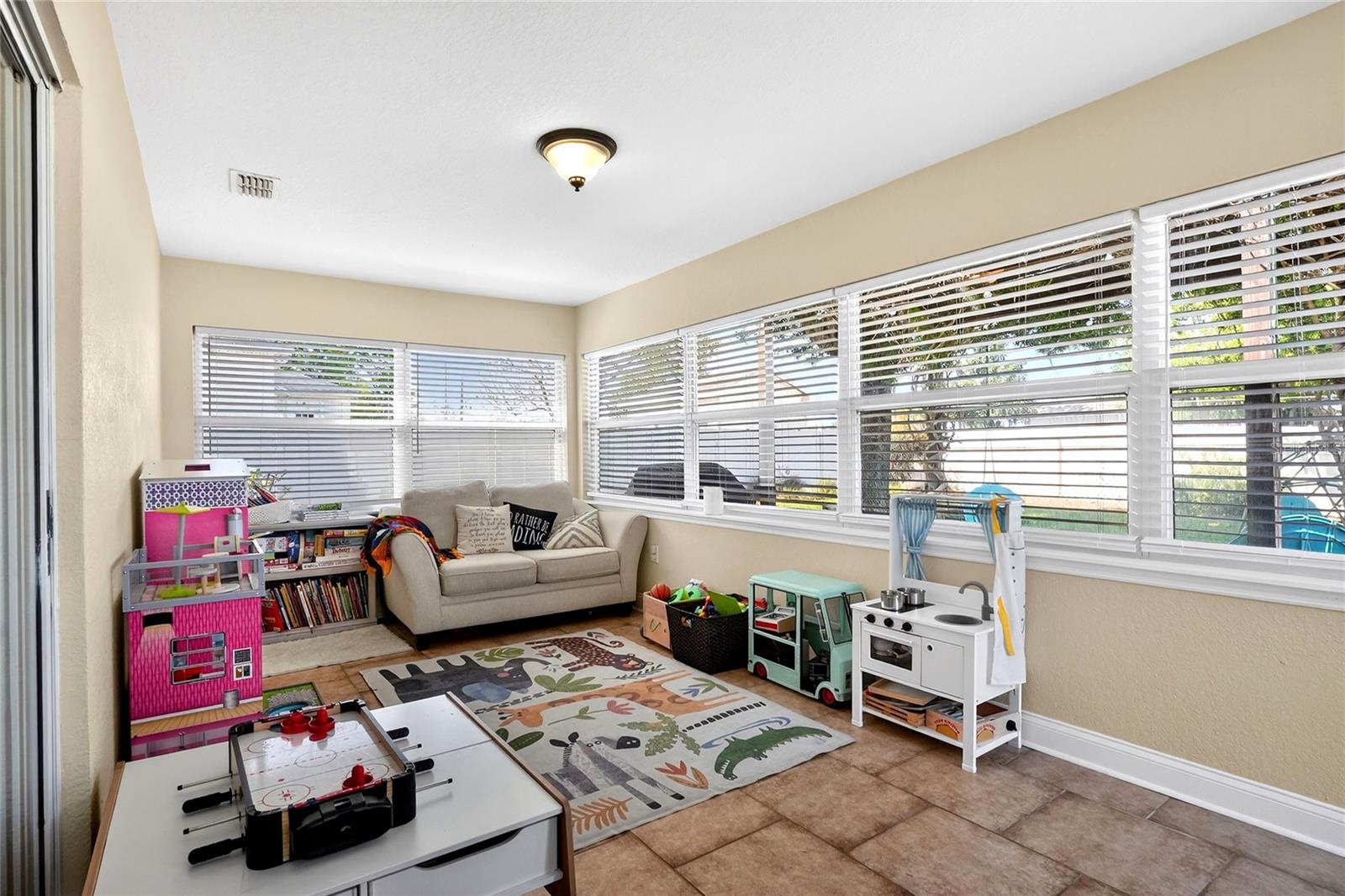 SUMMERWOOD - Residential