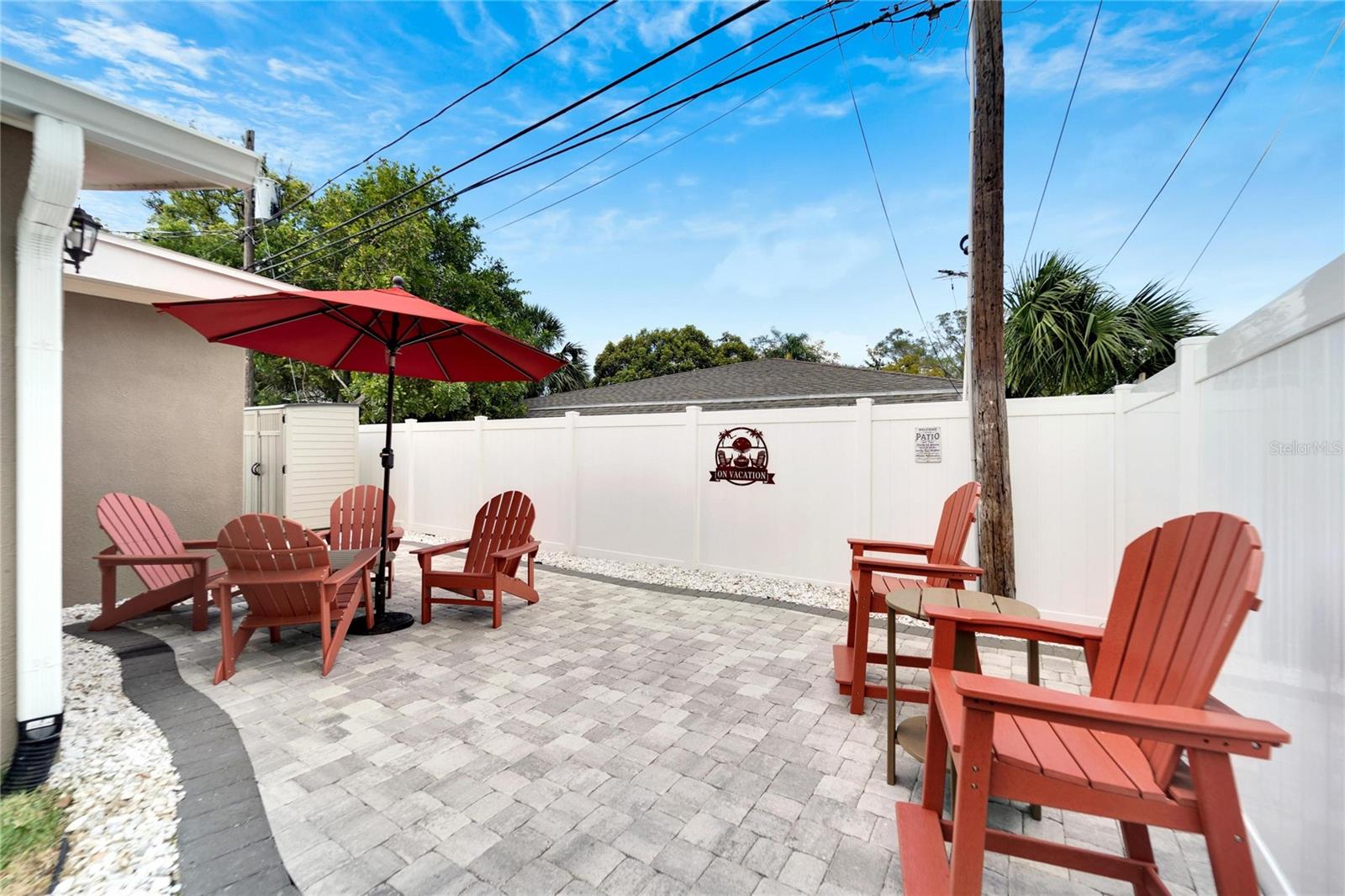 HIGHLAND GROVES - Residential Lease