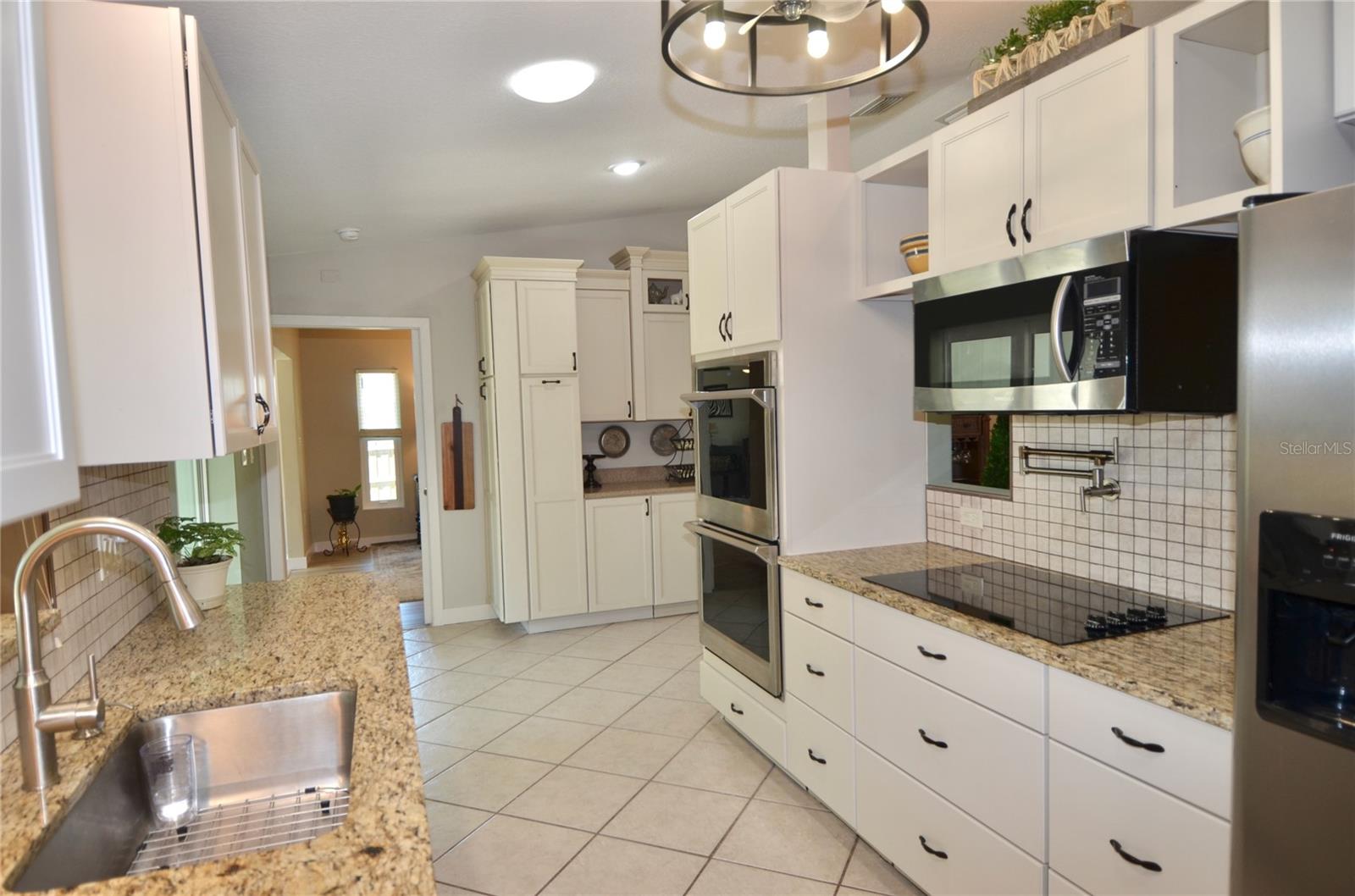 MANASOTA GARDENS - Residential