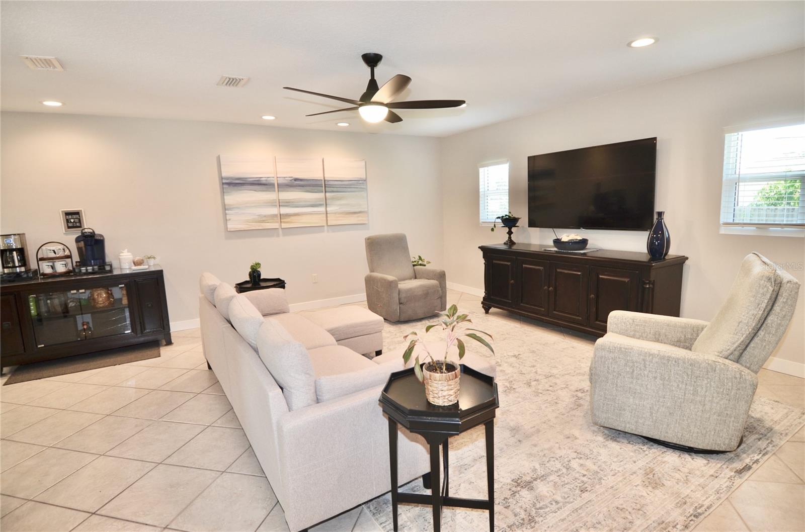 MANASOTA GARDENS - Residential