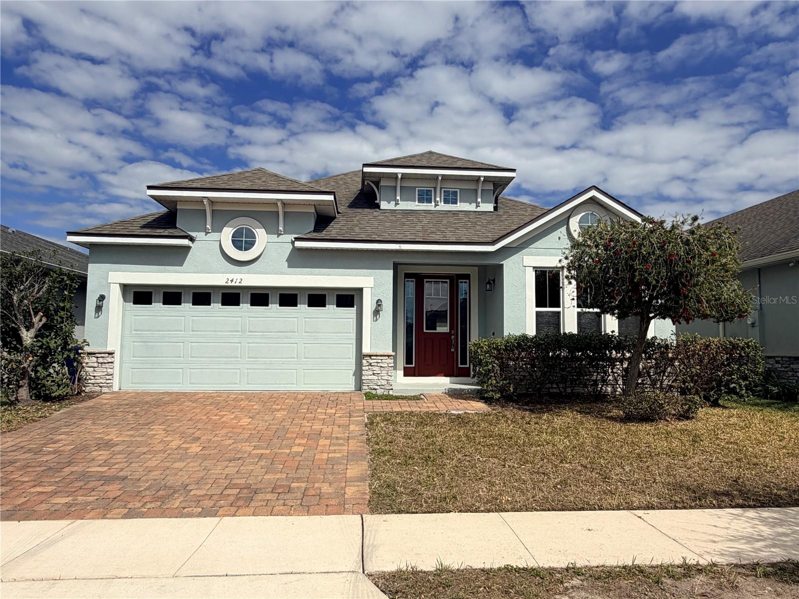 2412 ANNACELLA AVENUE