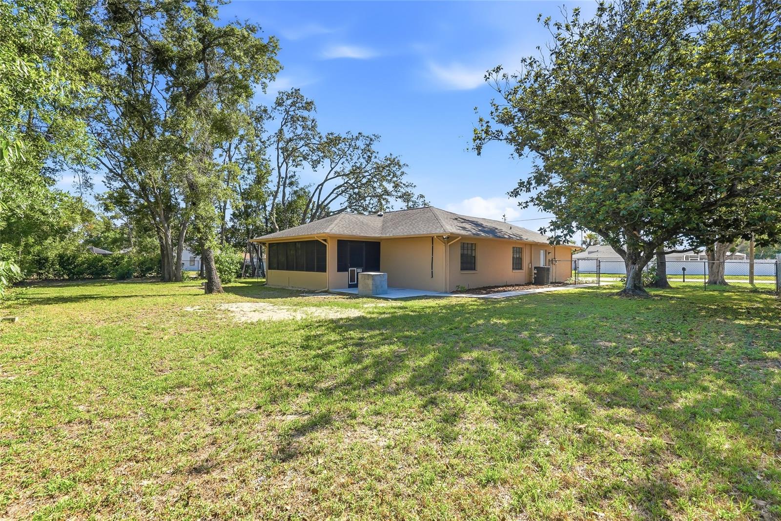 SPRING HILL - Residential