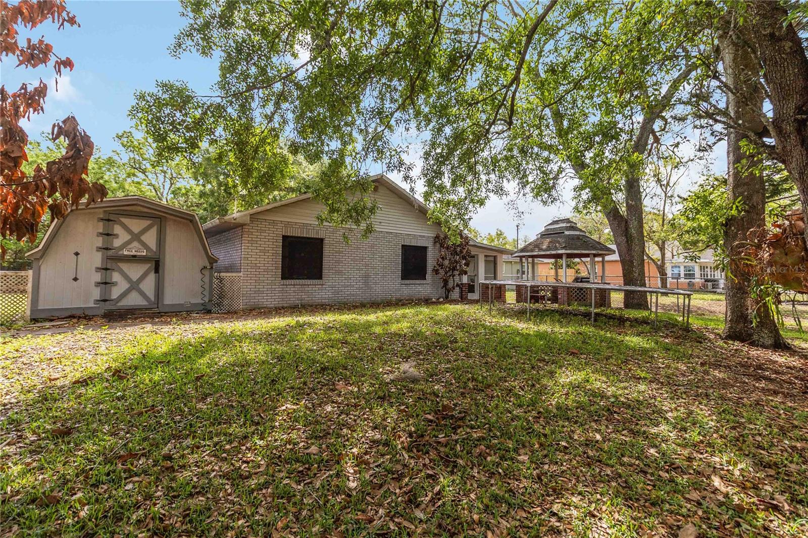 TAFT TOWN - Residential Lease