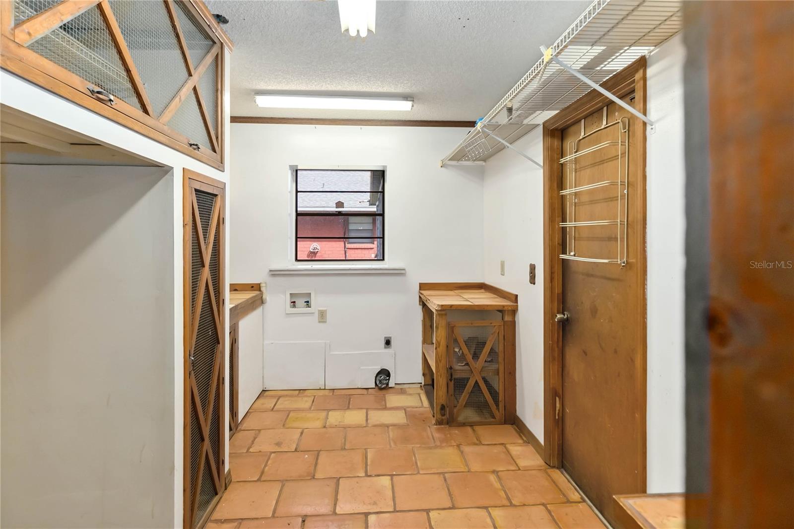 TAFT TOWN - Residential Lease