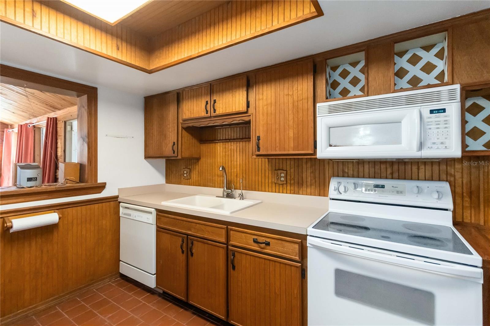 TAFT TOWN - Residential Lease