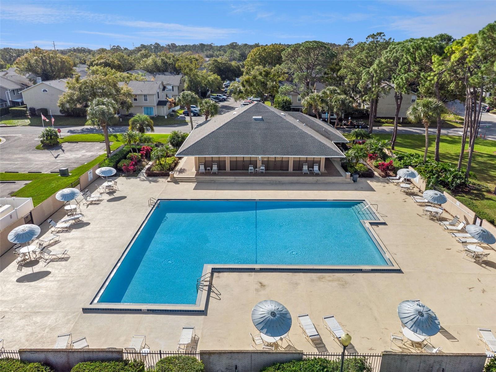 LAKEVIEW CONDO 06 - Residential