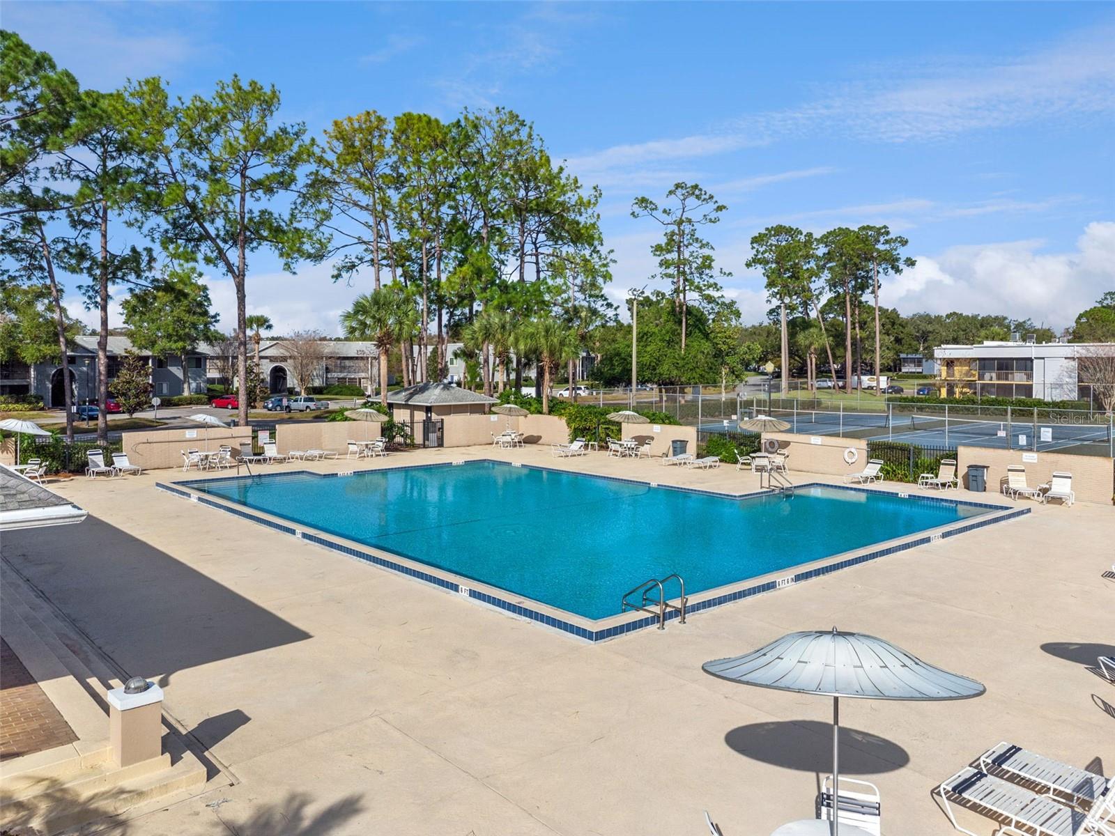 LAKEVIEW CONDO 06 - Residential