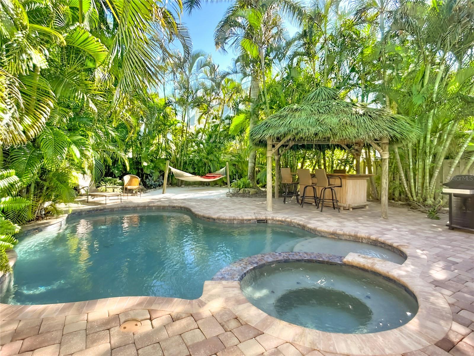 CASA DEL MARE VII CONDO - Residential