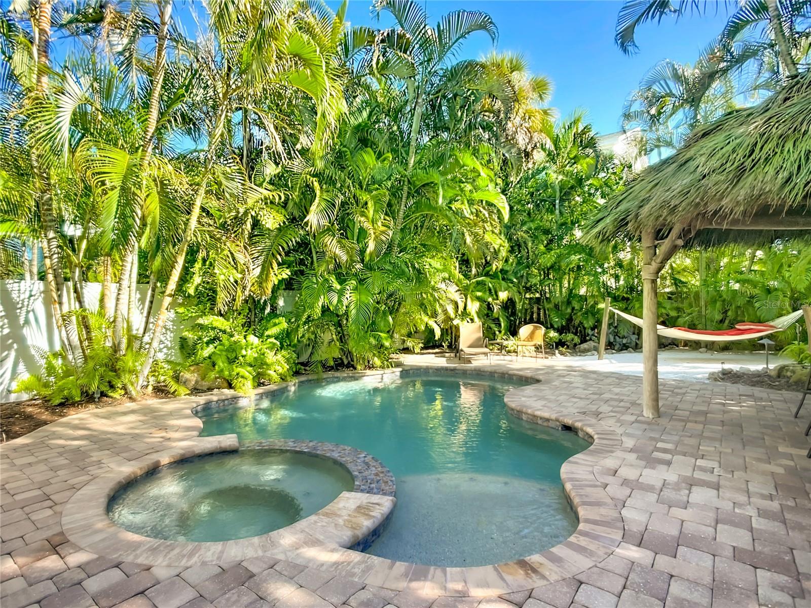 CASA DEL MARE VII CONDO - Residential