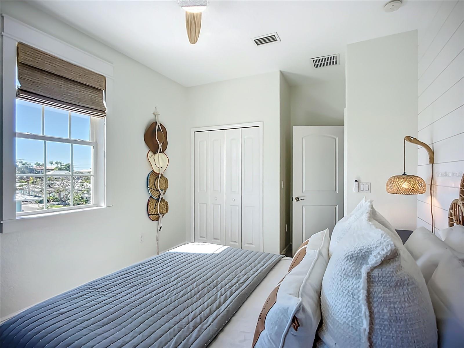 CASA DEL MARE VII CONDO - Residential