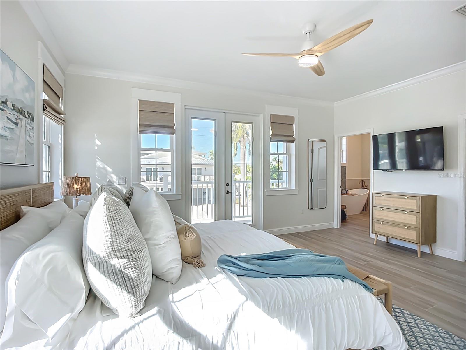 CASA DEL MARE VII CONDO - Residential