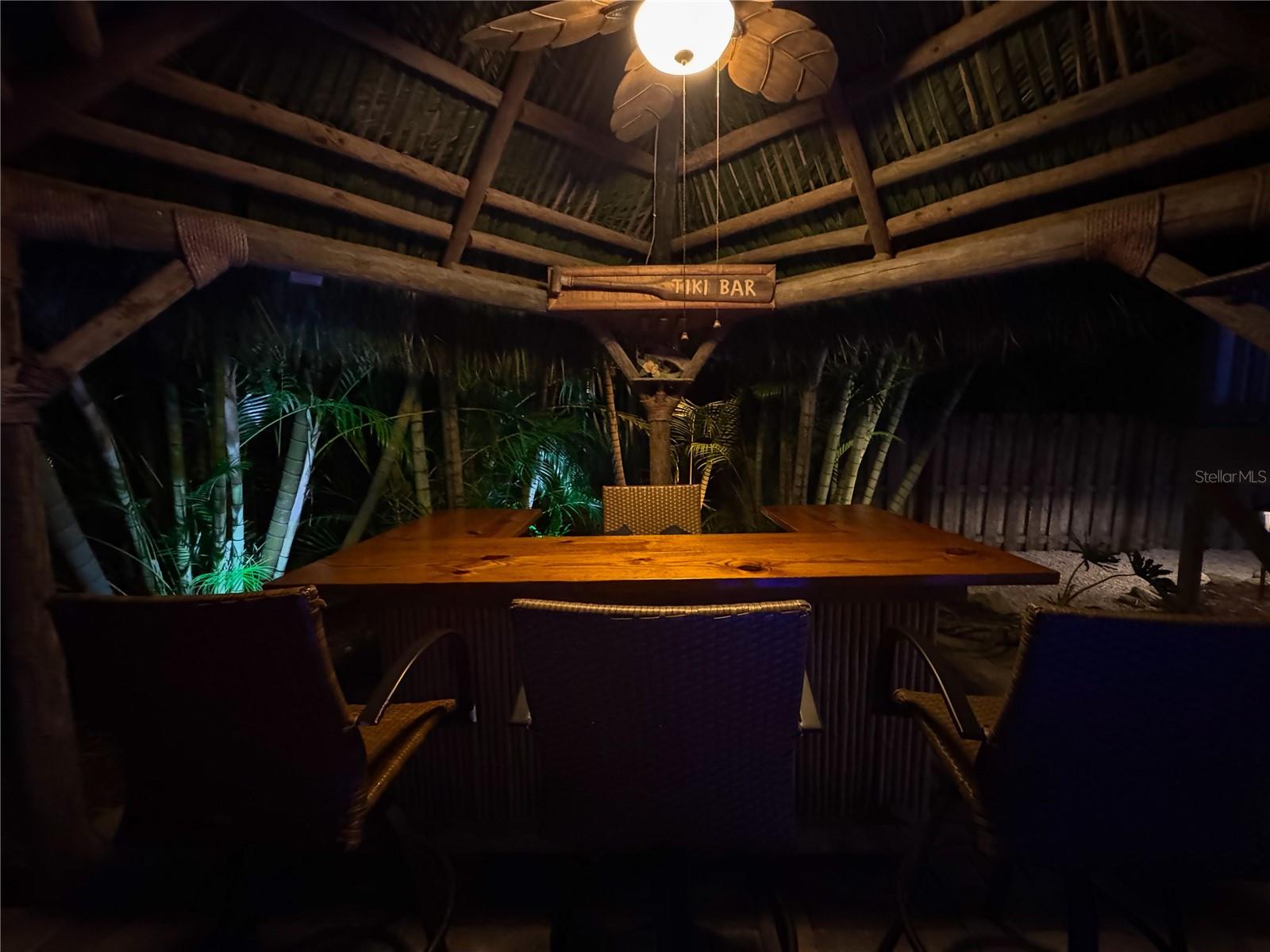 CASA DEL MARE VII CONDO - Residential