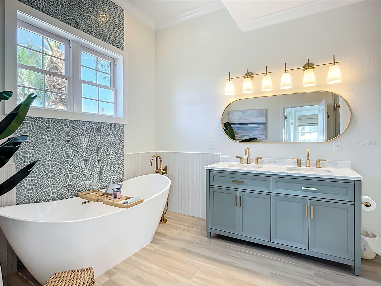 CASA DEL MARE VII CONDO - Residential