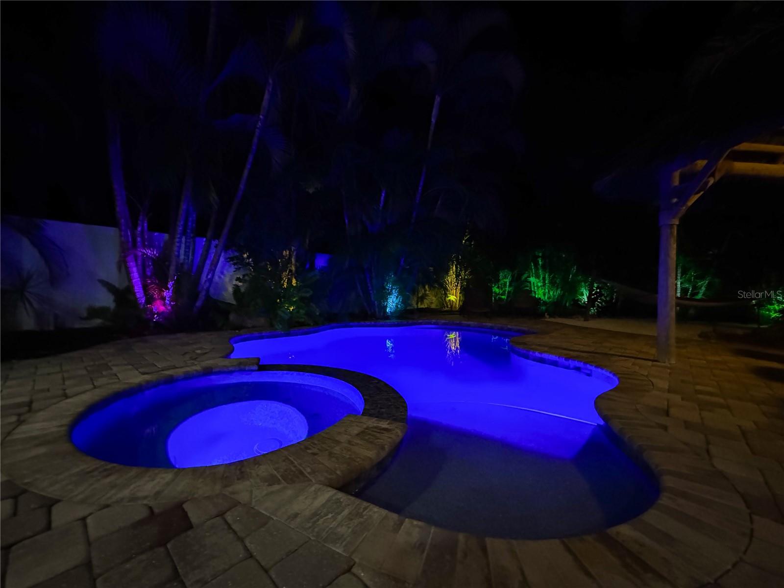 CASA DEL MARE VII CONDO - Residential