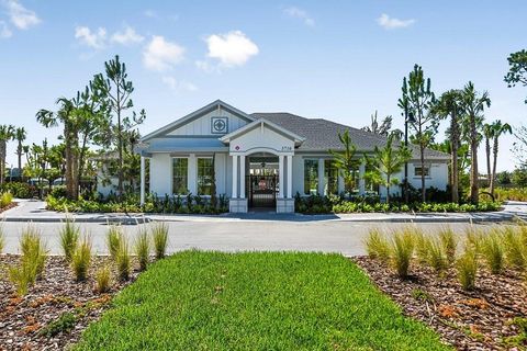 A home in PLANT CITY