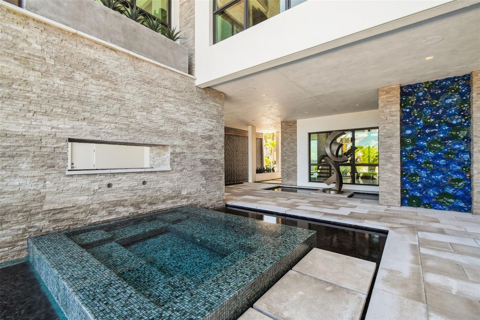 HARBORPOINTE - Residential