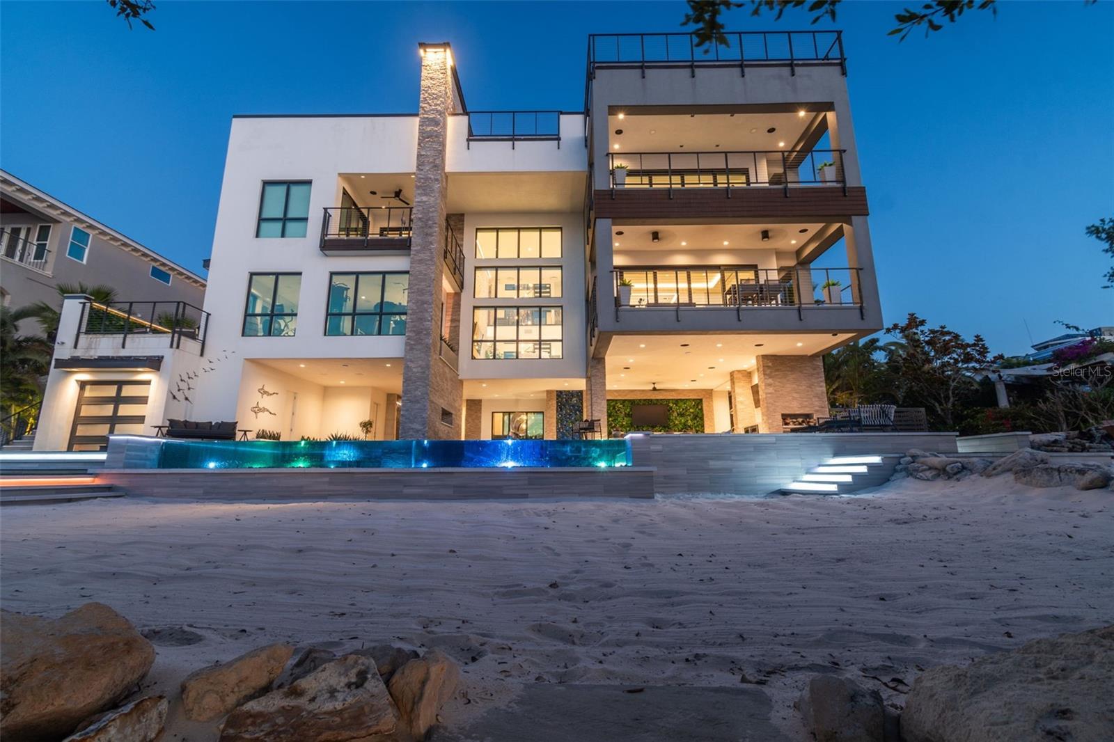 HARBORPOINTE - Residential