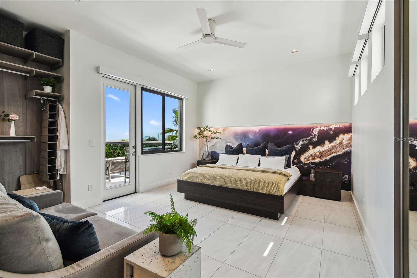 HARBORPOINTE - Residential