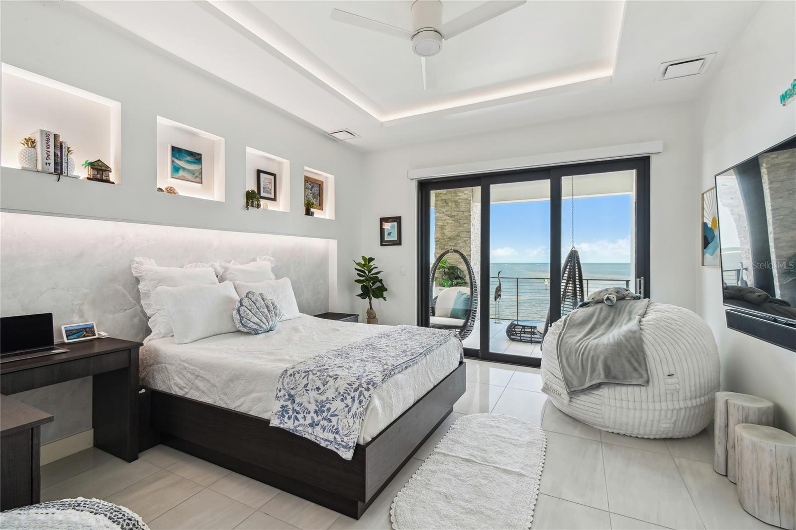 HARBORPOINTE - Residential