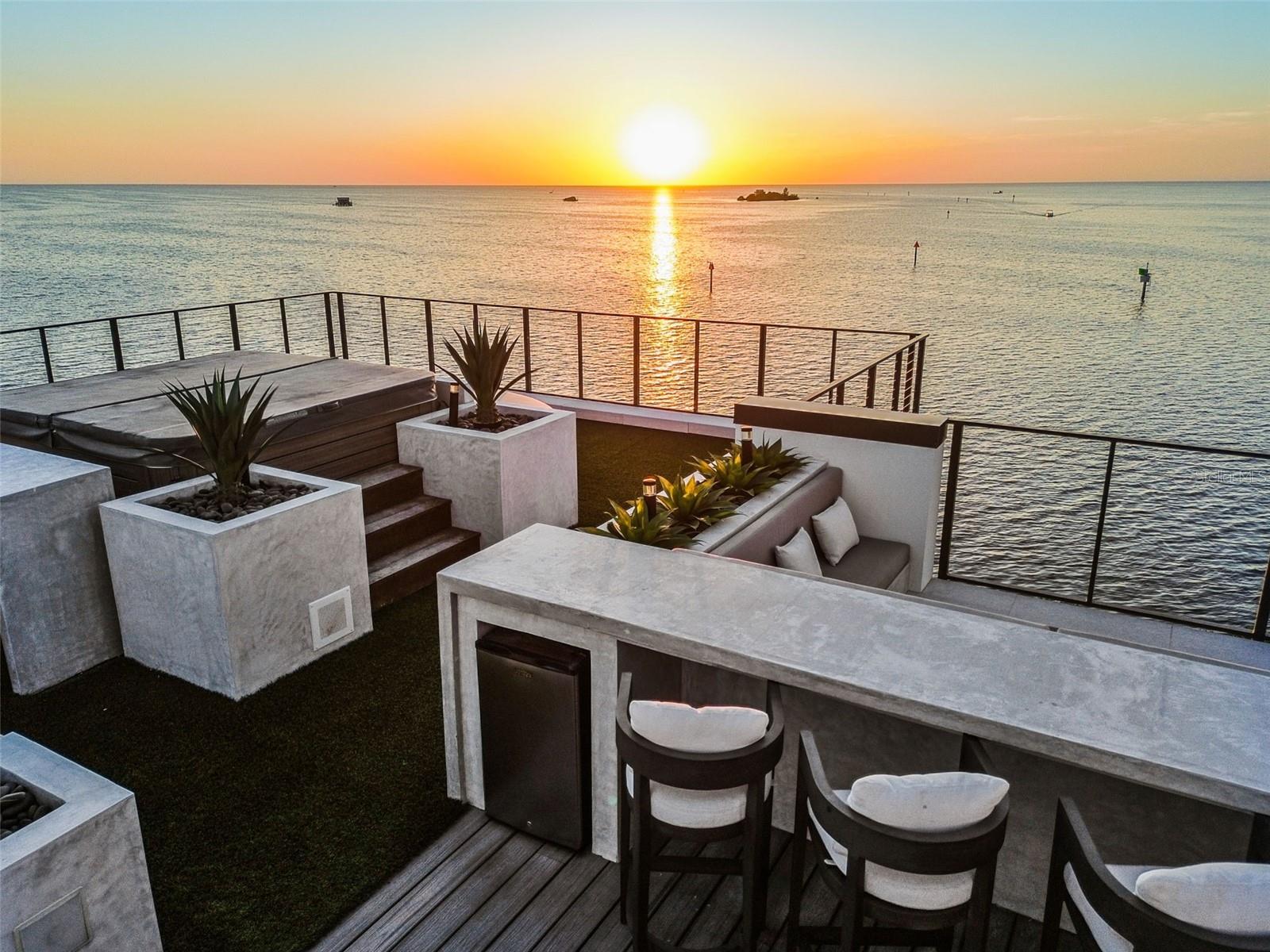 HARBORPOINTE - Residential