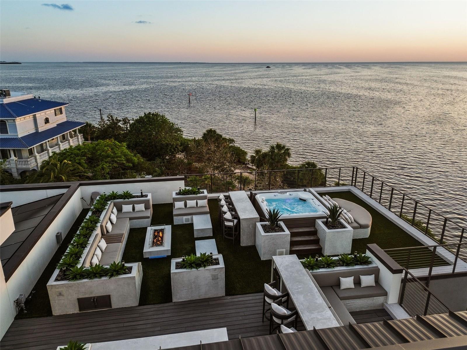 HARBORPOINTE - Residential