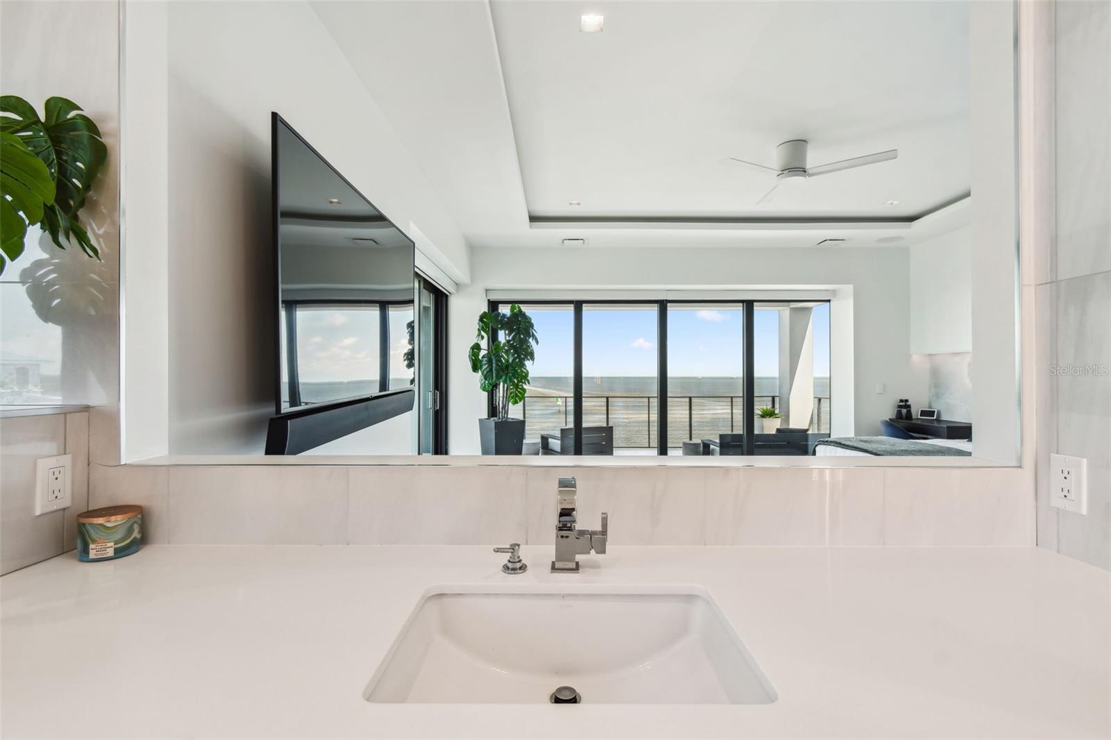 HARBORPOINTE - Residential