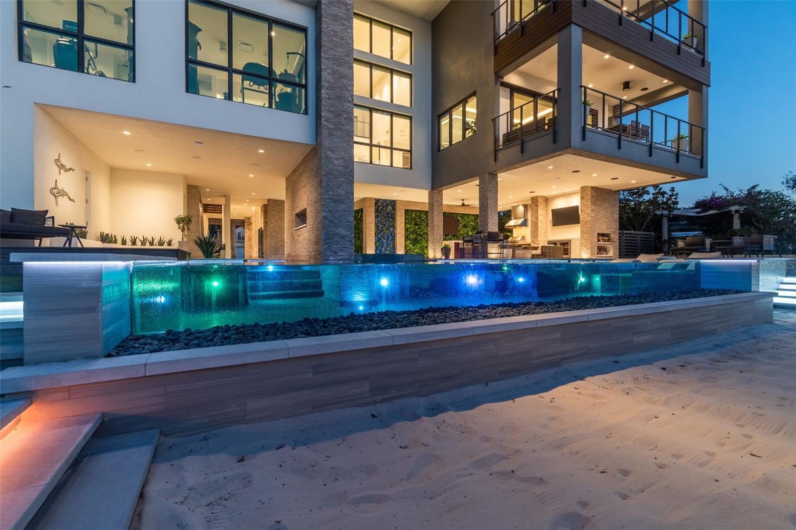 HARBORPOINTE - Residential