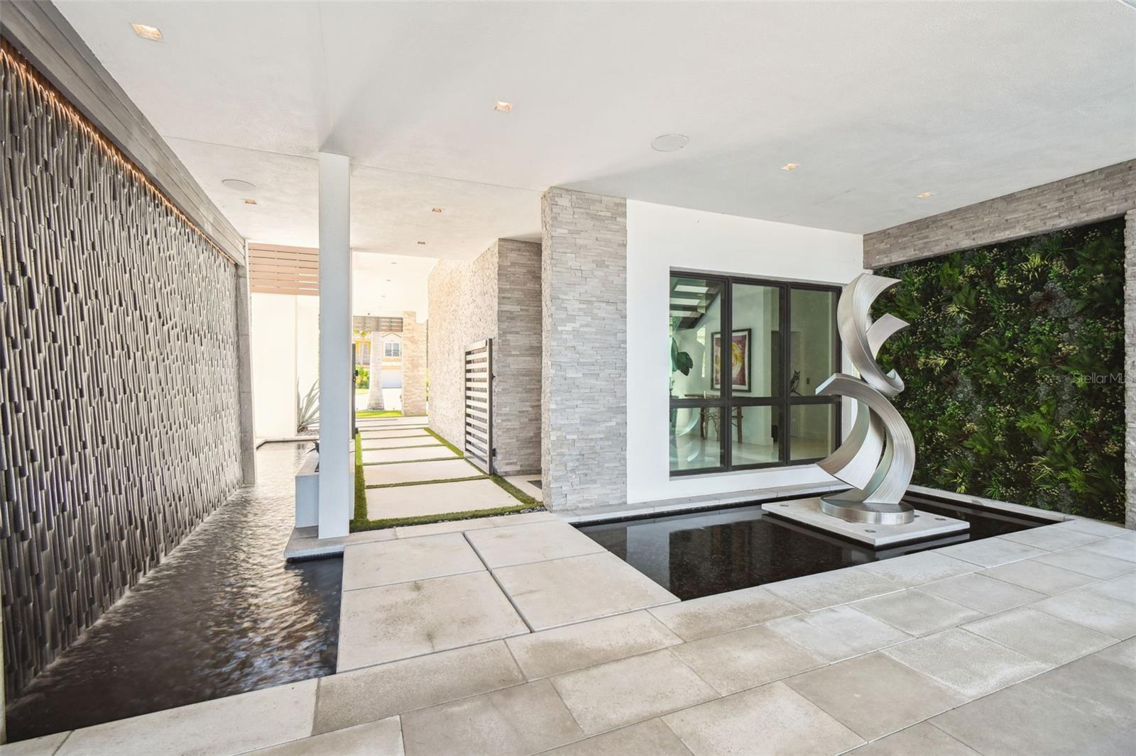 HARBORPOINTE - Residential