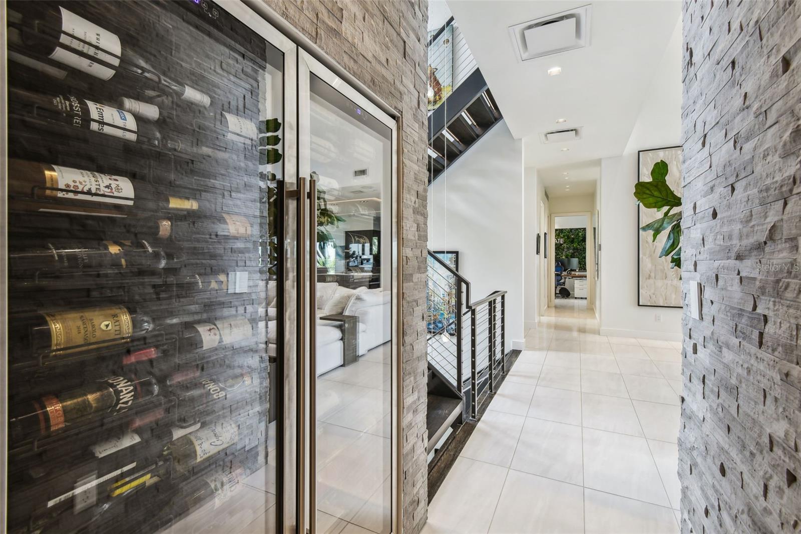 HARBORPOINTE - Residential