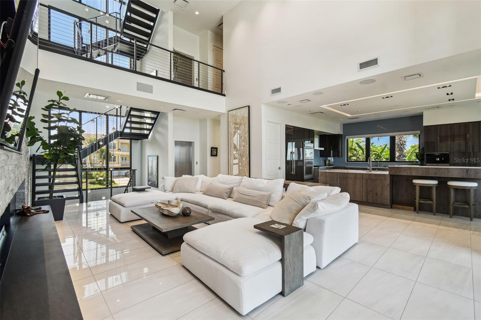 HARBORPOINTE - Residential