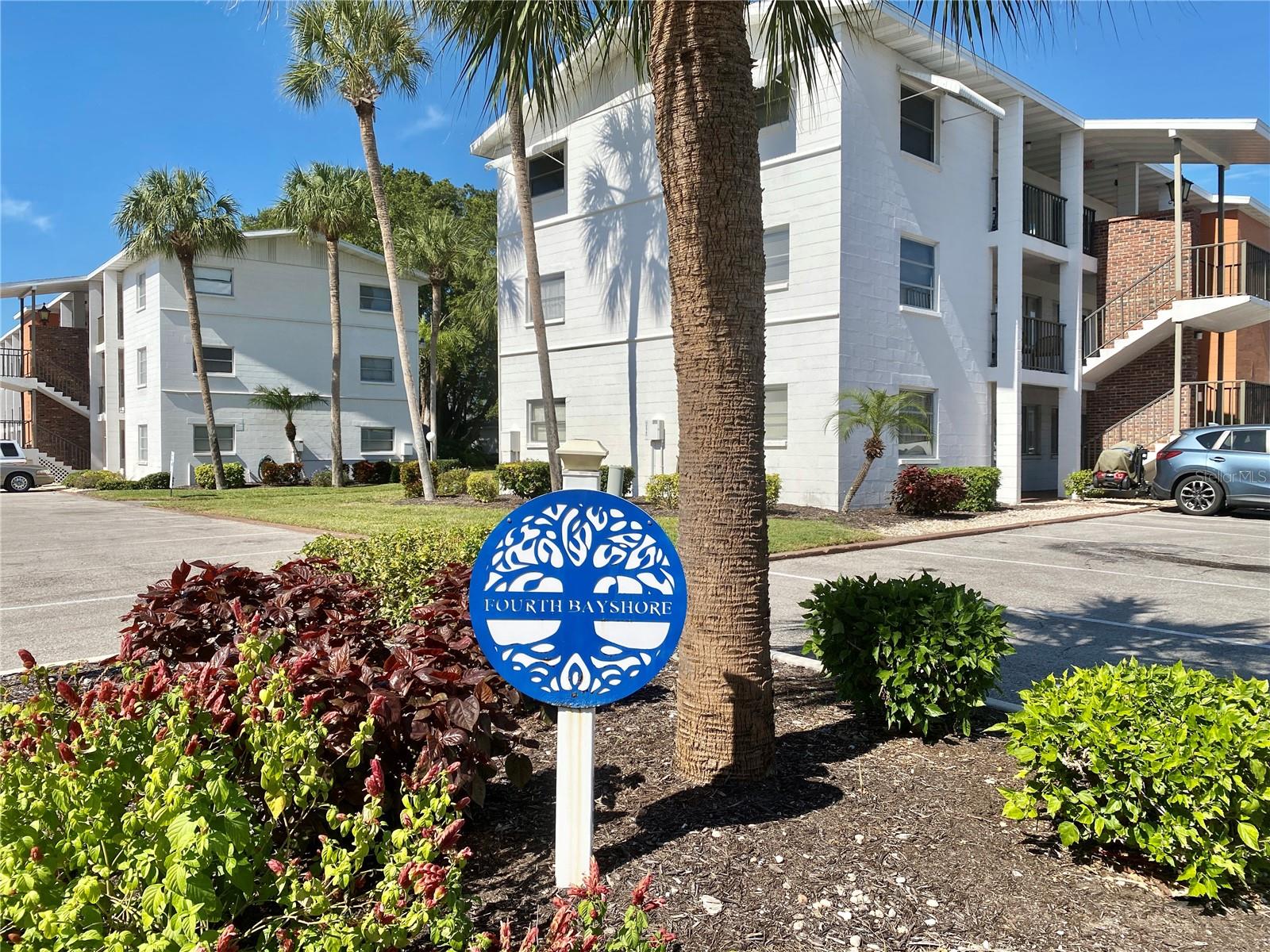 THE FOURTH BAYSHORE - Residential