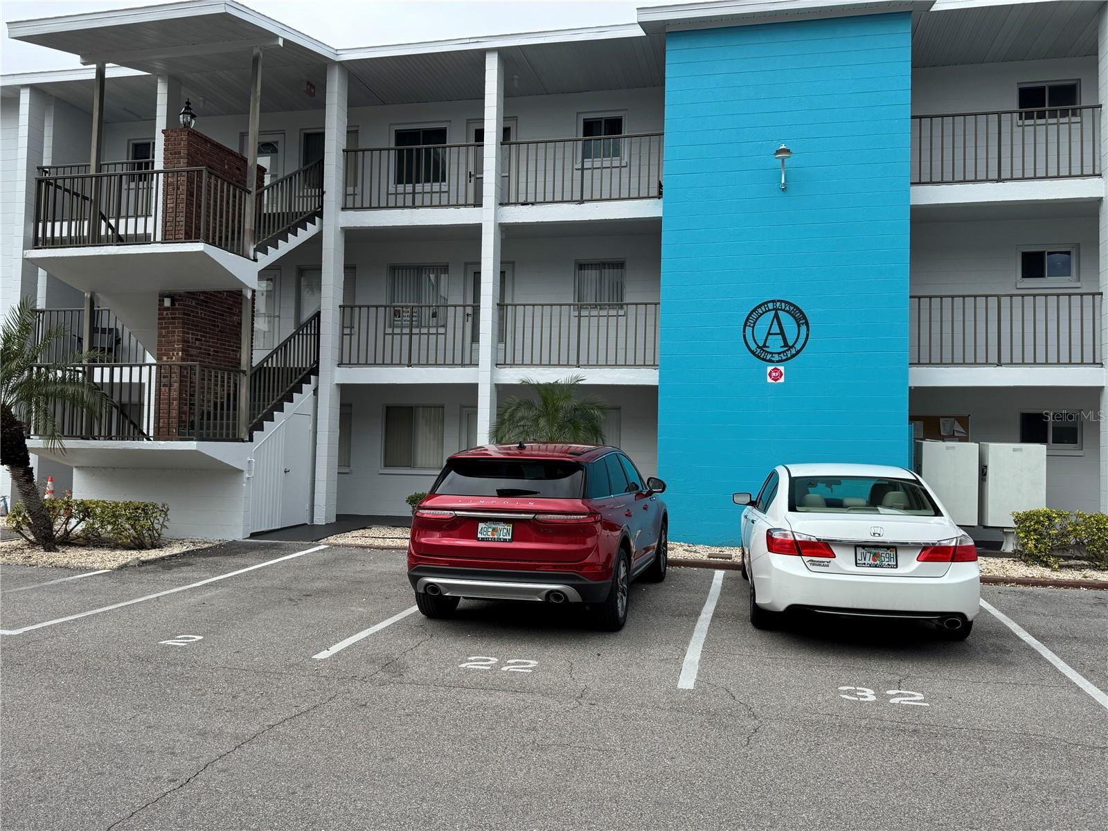 THE FOURTH BAYSHORE - Residential