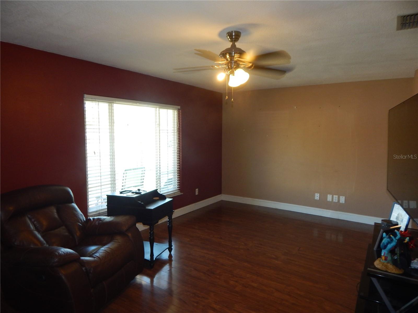 SUNSET ESTATES - Residential