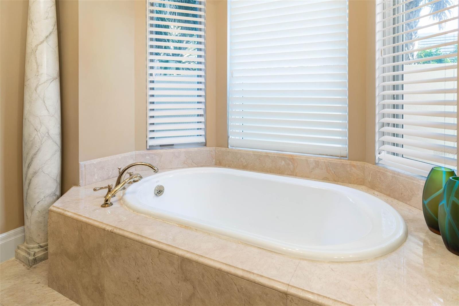 ISLAND ESTATES SUB - Residential