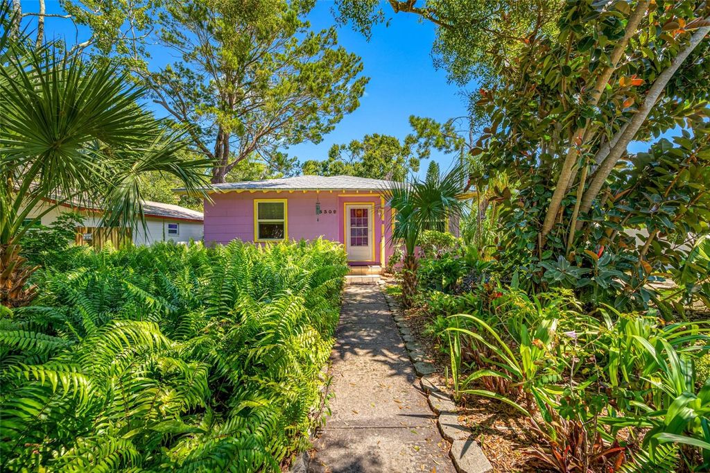 Photo of 5309 21st Avenue S, Gulfport, FL 33707 (MLS # TB8413351)