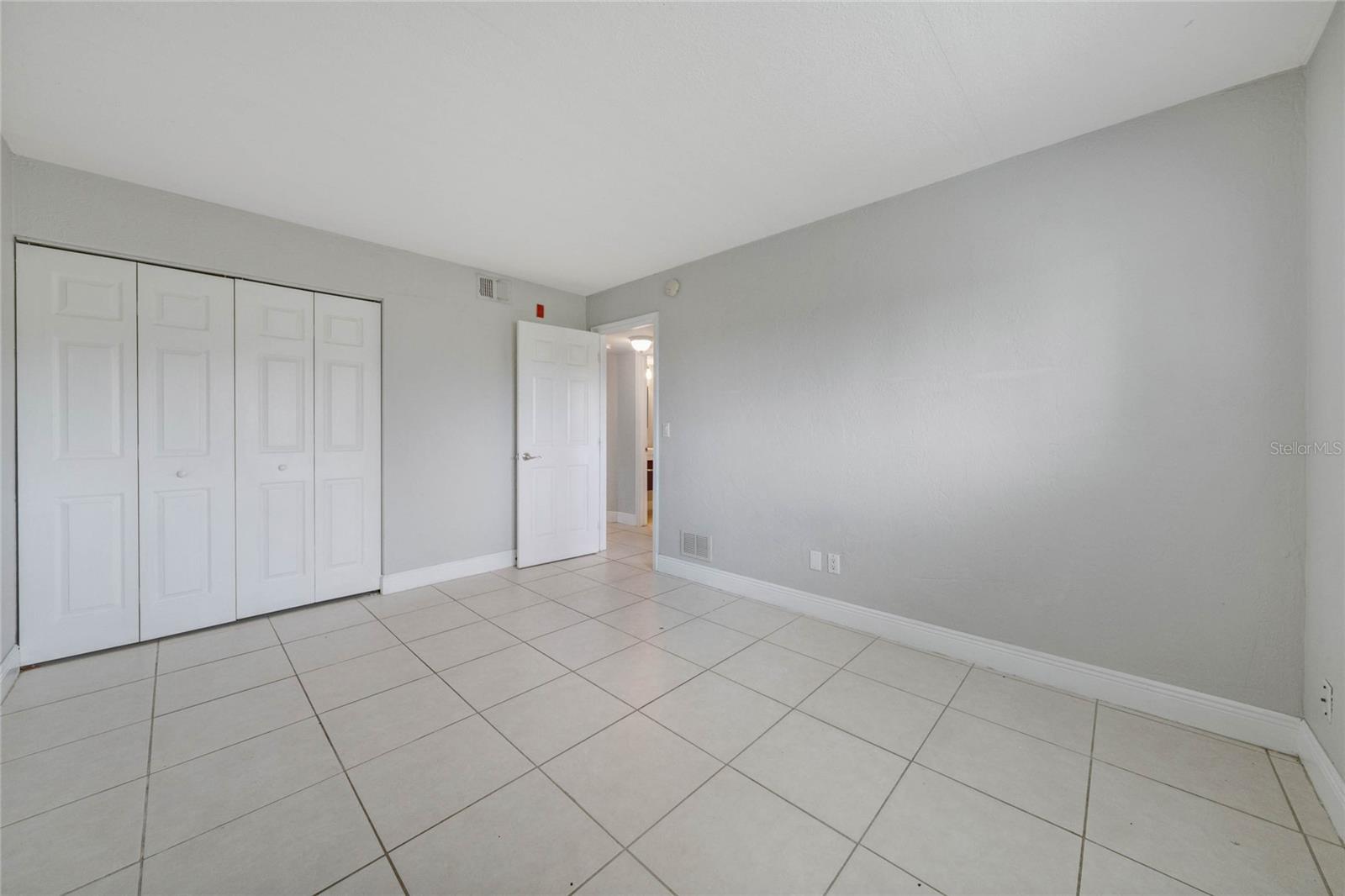 HARBOURSIDE SUNSETS CONDO - Residential