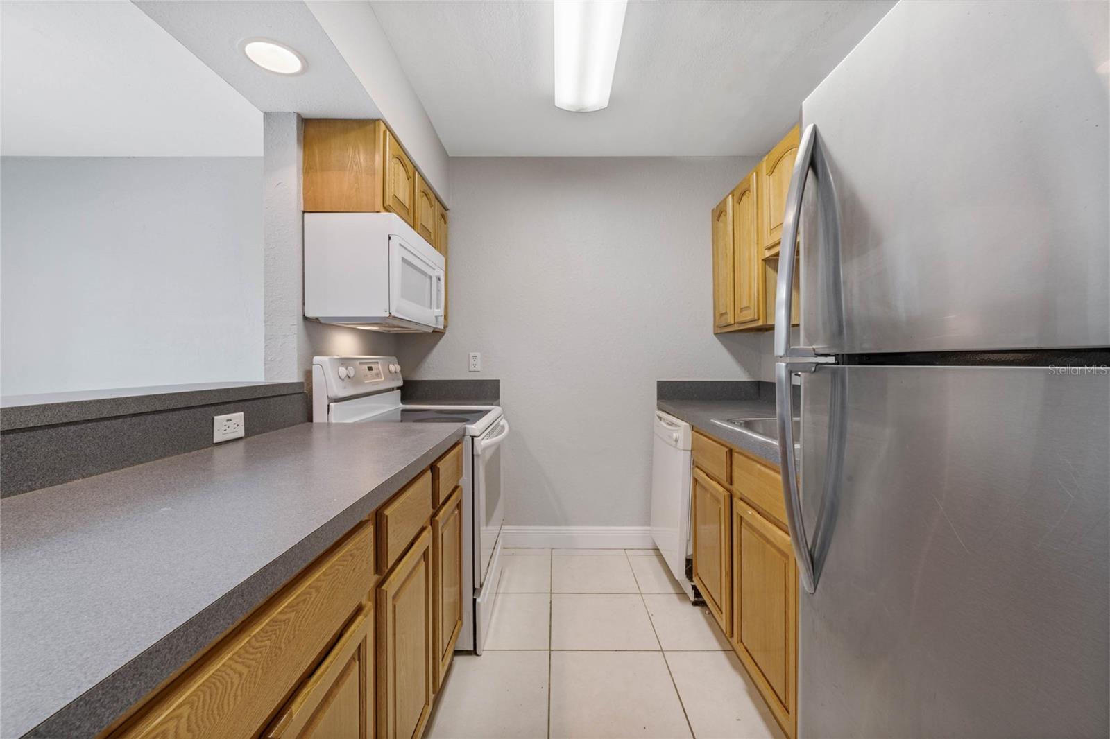 HARBOURSIDE SUNSETS CONDO - Residential